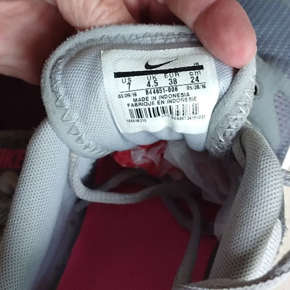 Nike Woman's Sneakers